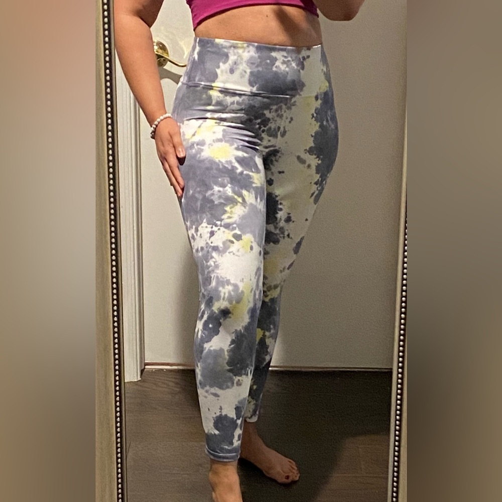 NEW Athleisure Leggings